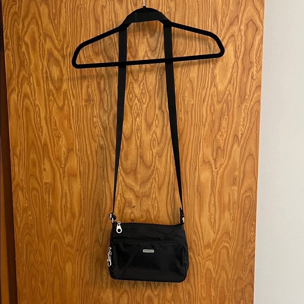 Baggallini Joey Large Crossbody Black - Picture 5 of 12